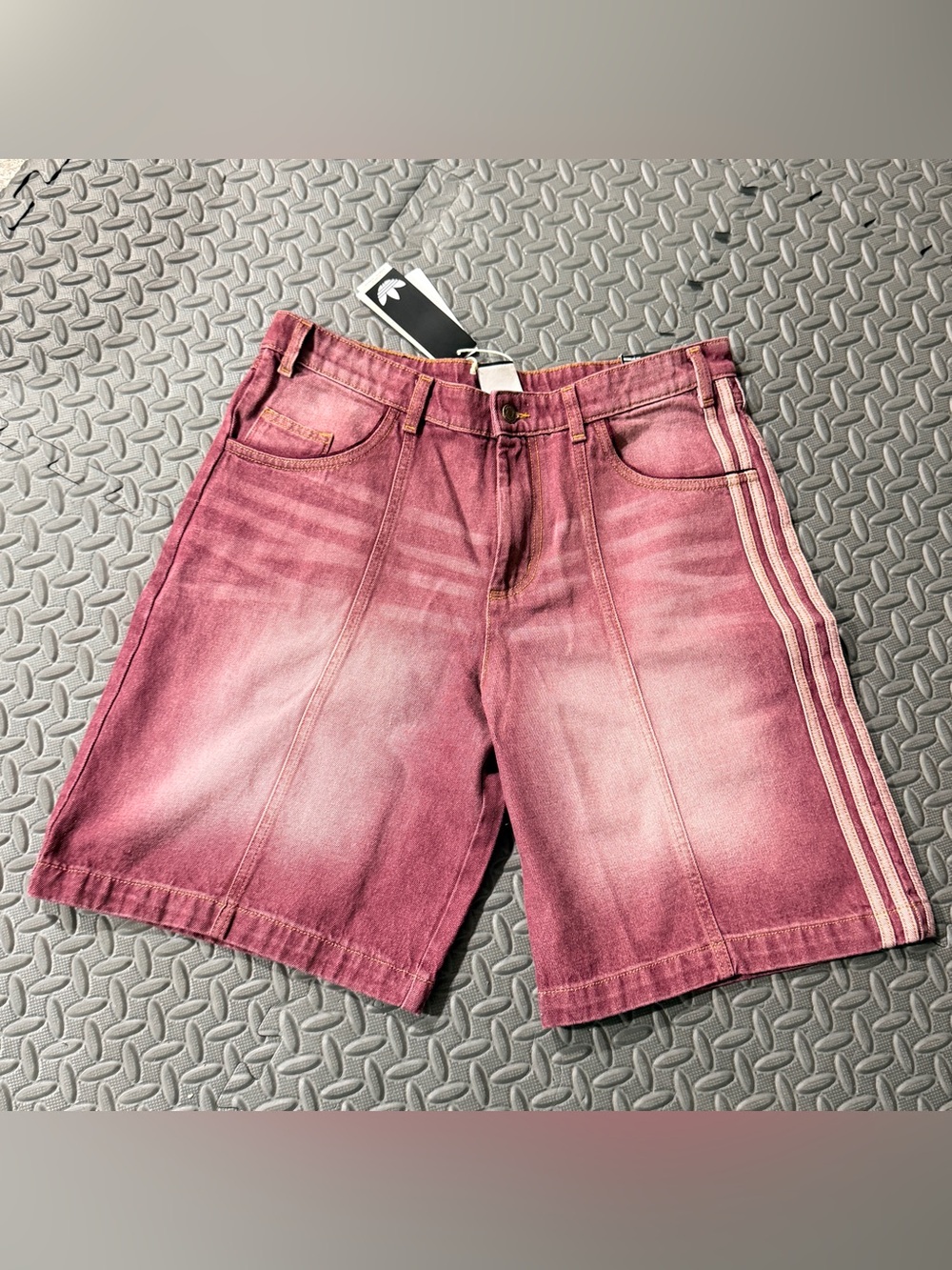 Adidas Tyshawn Washed Denim Shorts – 34” – NWT